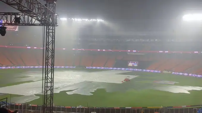 Suspended Meaning in Cricket